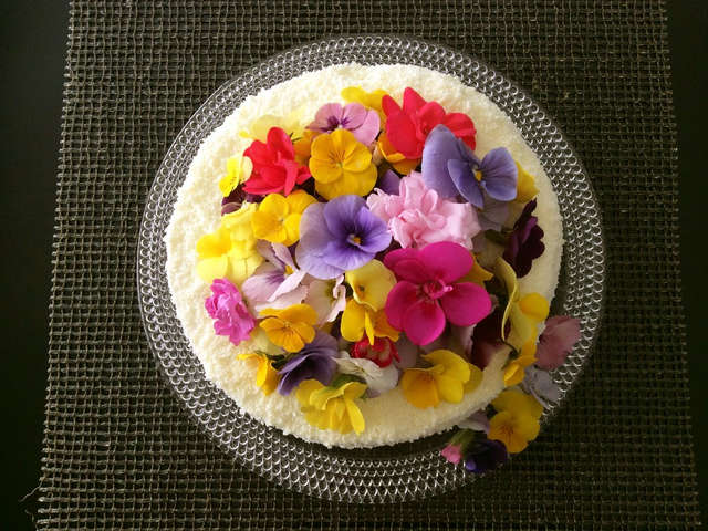 すべての美しい花の画像 エレガント食べ られる 花 ケーキ
