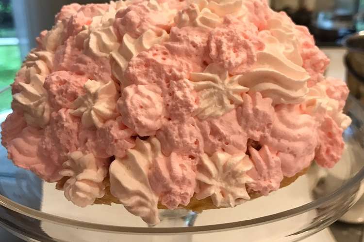 憧れのクリーム ピンク ピンク レシピ 作り方 By 岡野則子 クックパッド 簡単おいしいみんなのレシピが357万品