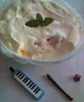 行列のできる☆給食のヨーグルト