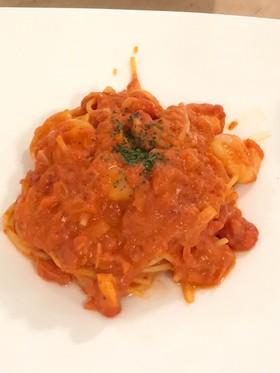 海老とトマトクリームのパスタ