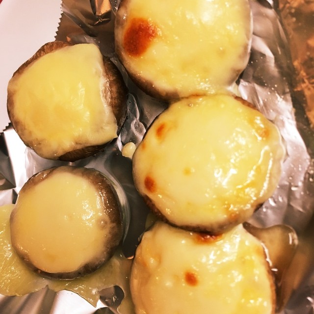 簡単 しいたけのマヨチーズ焼き レシピ 作り方 By Mamimaru クックパッド 簡単おいしいみんなのレシピが360万品