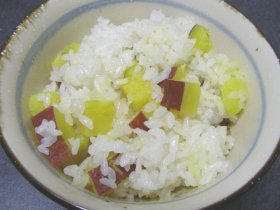 さつまいもご飯