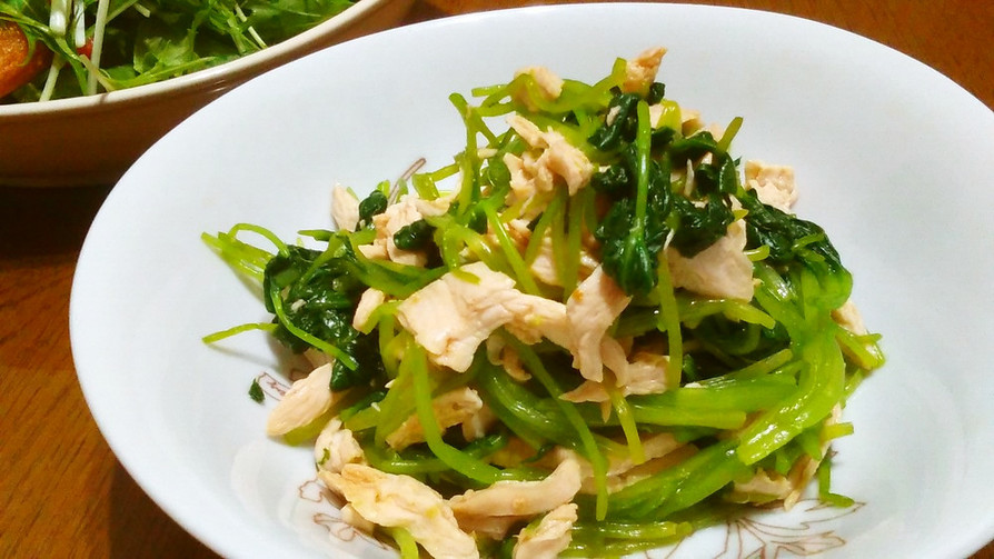 三つ葉と鶏むね肉の辛子醤油和えの画像