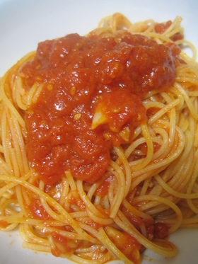 シンプルにトマトのパスタ☆アラビアータ