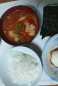 鶏肉とトマトの野菜スープ