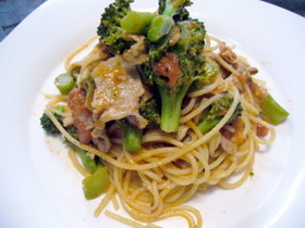 ブロッコリーと豚肉のパスタ