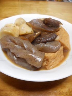 厚揚げと里芋、しいたけ、こんにゃくの煮物