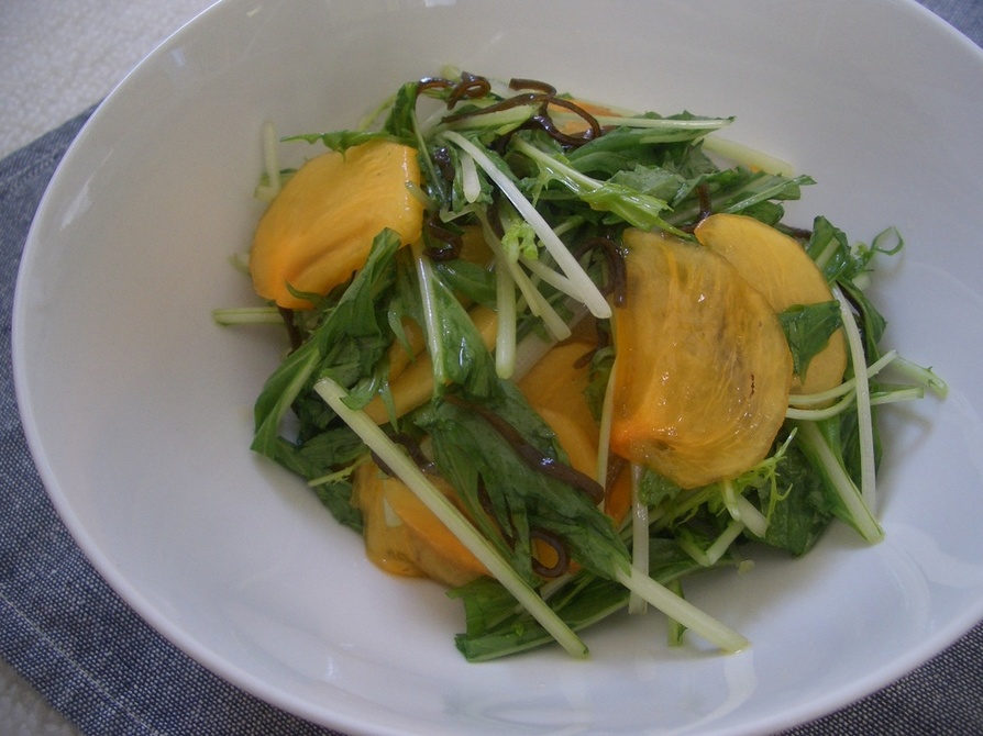 水菜と柿の塩昆布サラダの画像