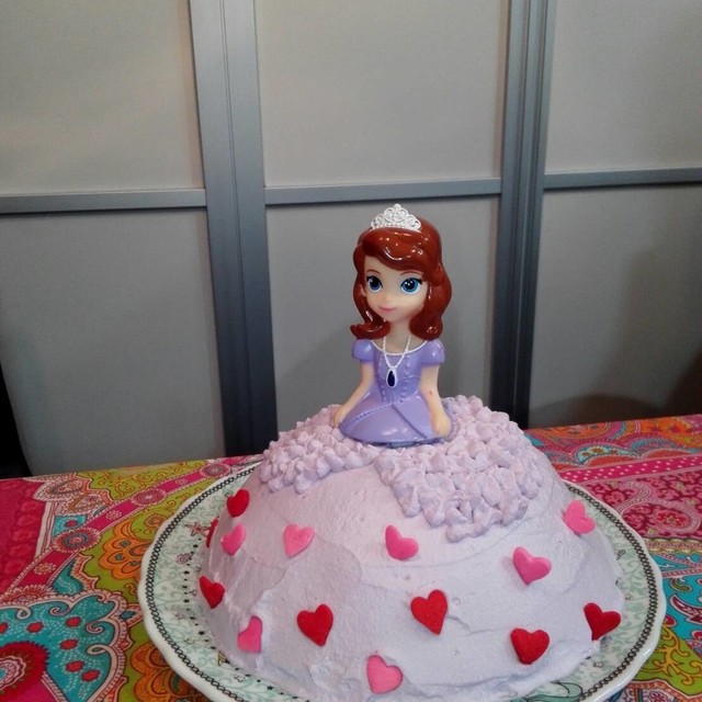 可愛いソフィアプリンセスドールケーキ レシピ 作り方 By プリンセス ヒロミン クックパッド 簡単おいしいみんなのレシピが359万品