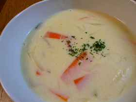 やさしい味☆薄切り野菜のクリームシチュー