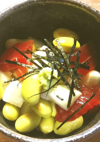 ひたし豆(秘伝豆）、漬け鮪、山芋の小鉢