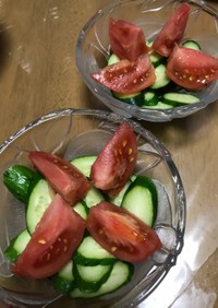トマトときゅうりのサラダ☆