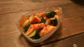 サラダチキンアレンジ2胡瓜と鶏キムチ和え