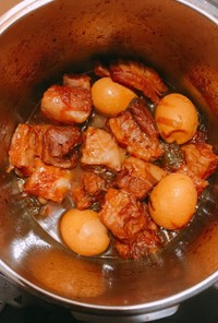 圧力鍋で豚の角煮と煮卵