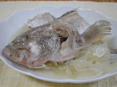 白身魚の塩煮(マース煮）の写真