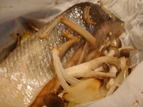 秋鮭の酒蒸し風包み焼き