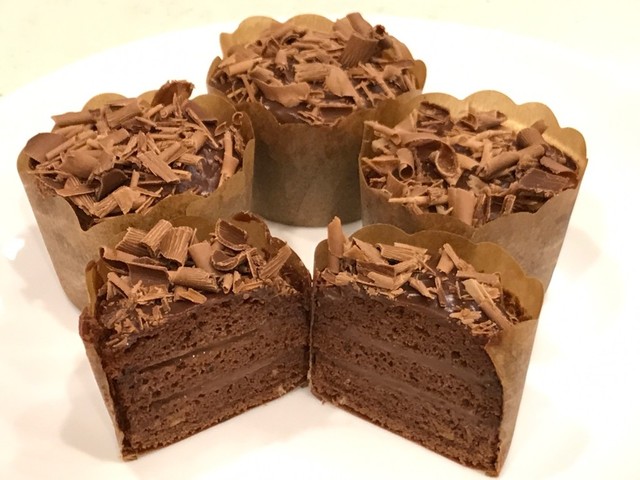 バレンタイン 本格チョコレートケーキプチ レシピ 作り方 By クックまいななパパ クックパッド 簡単おいしいみんなのレシピが350万品