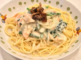 鮭とほうれん草の、クリームパスタ!