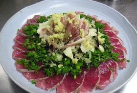 たっぷりの薬味が決め手!かつおのたたき