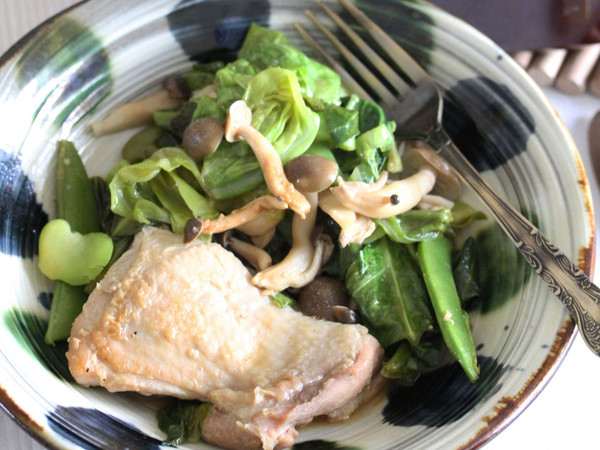 春野菜と鶏もも肉の蒸し煮