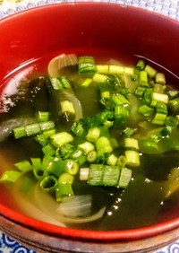 ☆５分で完成☆新玉葱とわかめの中華スープ