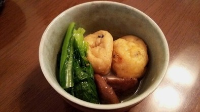 がんもどきと小松菜の煮物の写真