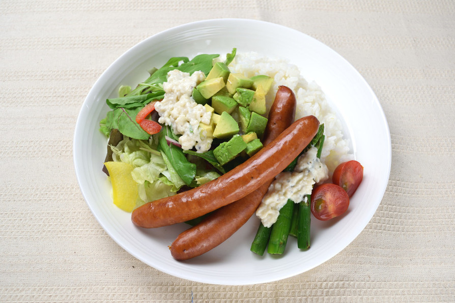 ウインナーと春野菜のカフェご飯の画像