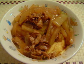 ★とろとろ~豚肉と大根オイスター煮込丼★