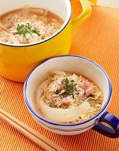 新玉たっぷりオニオンスープ麺の画像