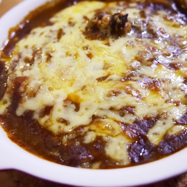 簡単 半熟卵の焼きチーズカレードリア レシピ 作り方 By 佐藤あいり クックパッド 簡単おいしいみんなのレシピが359万品