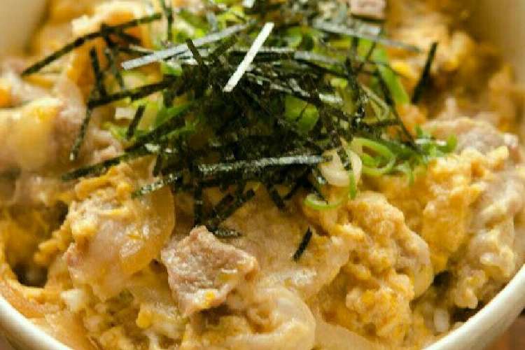 Mとろ りチーズ入り 豚の卵とじ丼 レシピ 作り方 By Misacoro クックパッド 簡単おいしいみんなのレシピが354万品