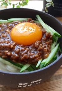 【簡単】納豆でカサ増し甘辛ジャージャー麺