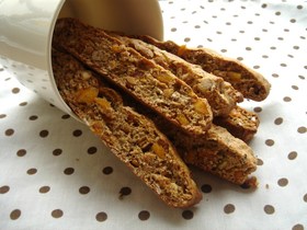 紅茶とマンゴーのビスコッティ