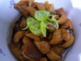 コラーゲンたっぷり鶏皮の甘辛煮