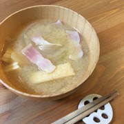 翌日も美味しい♡ベーコン絹厚揚げの味噌汁の写真