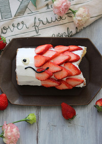 苺の鯉のぼりロールケーキ