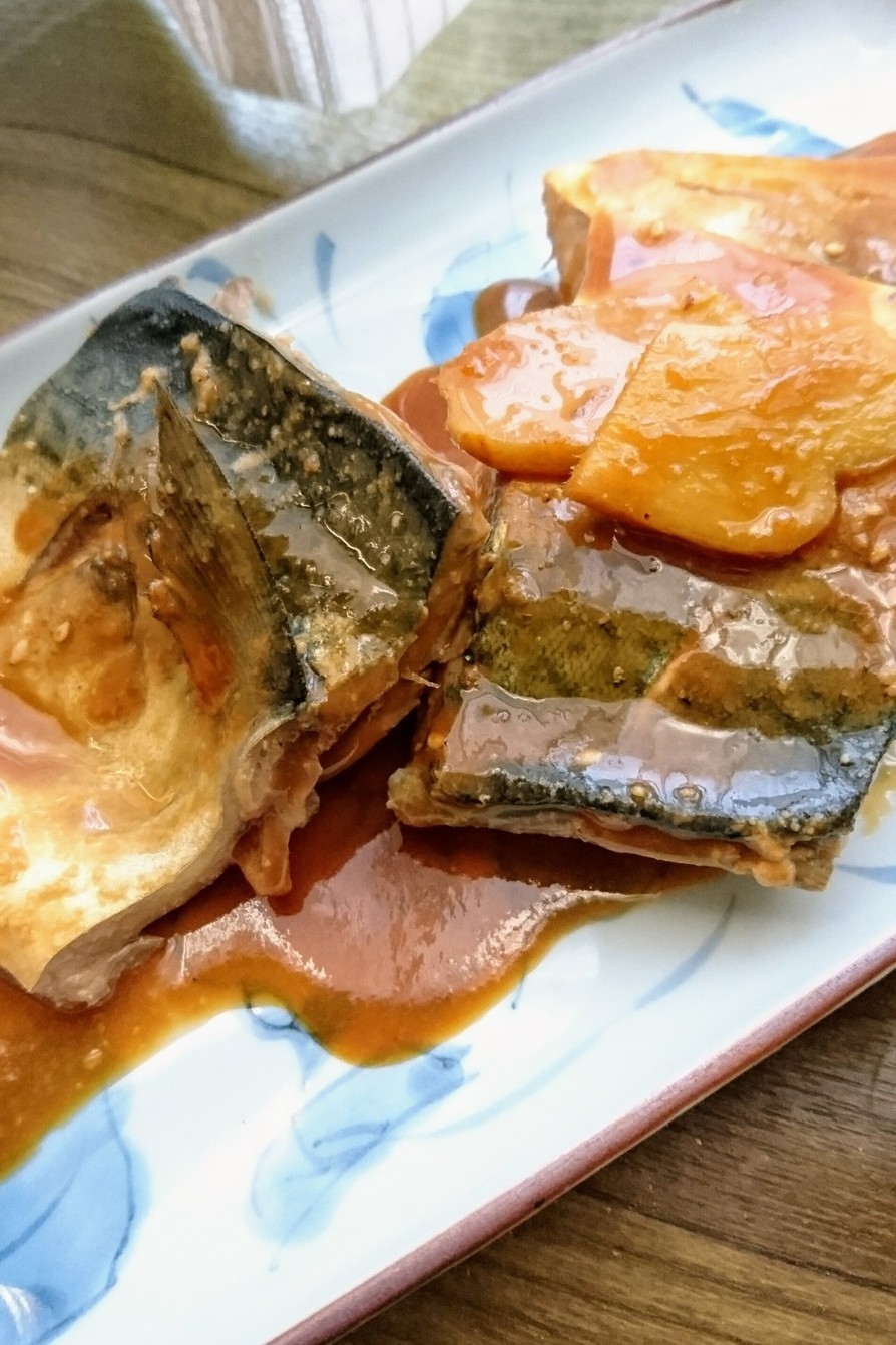 鯖の味噌ごま煮の画像
