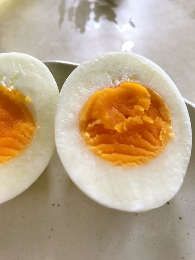 失敗しないきれいな茹で卵の作り方の写真