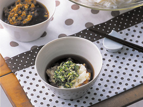 お楽しみだれのそうめん