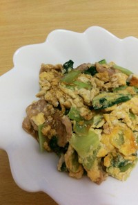 小松菜と豚こまの卵とじ