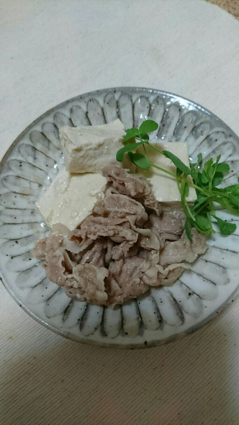 簡単で旨い！安い豚肉で肉豆腐！の画像