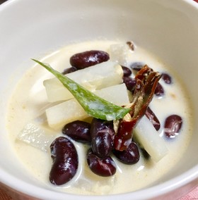南インド風、大根と豆の煮込み。