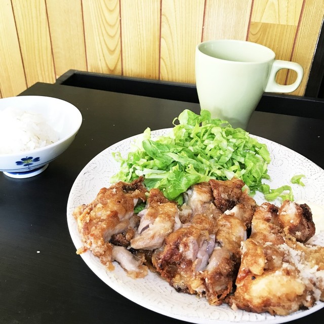 話題の、鶏モモ肉の一枚揚げ〜ニンニク醤油 レシピ・作り方 by なおあき1981 【クックパッド】 簡単おいしいみんなのレシピが375万品 話題の、鶏モモ肉の一枚揚げ〜ニンニク醤油 レシピ・作り方 by なおあき1981 【クックパッド】 簡単おいしいみんなのレシピが375万品