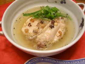 鶏手羽と五穀米で、美肌スープ