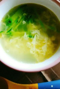 きゅうりとフワフワ卵の中華スープ