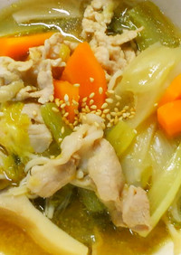 簡単☆豚肉と小松菜と長ネギの中華スープ♪