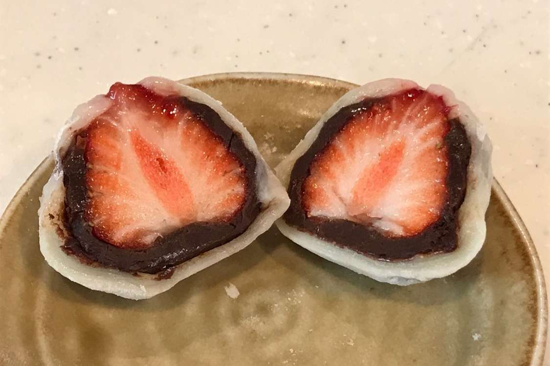 白玉と豆腐で固くならない 苺生チョコ大福 レシピ 作り方 By クックまいななパパ クックパッド 簡単おいしいみんなのレシピが379万品