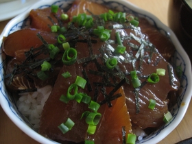 びんちょうまぐろの漬け丼