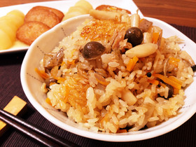 簡単☆ツナとしめじと蒟蒻の炊き込みご飯