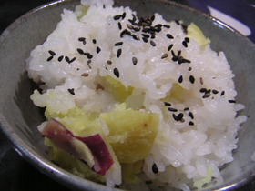 芋ご飯(さつまいも飯)